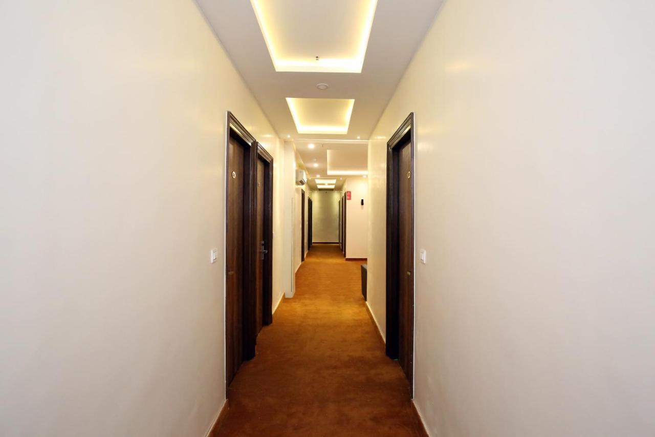 OYO 9159 Hotel Royal Woodslark Zirakpur Exterior foto