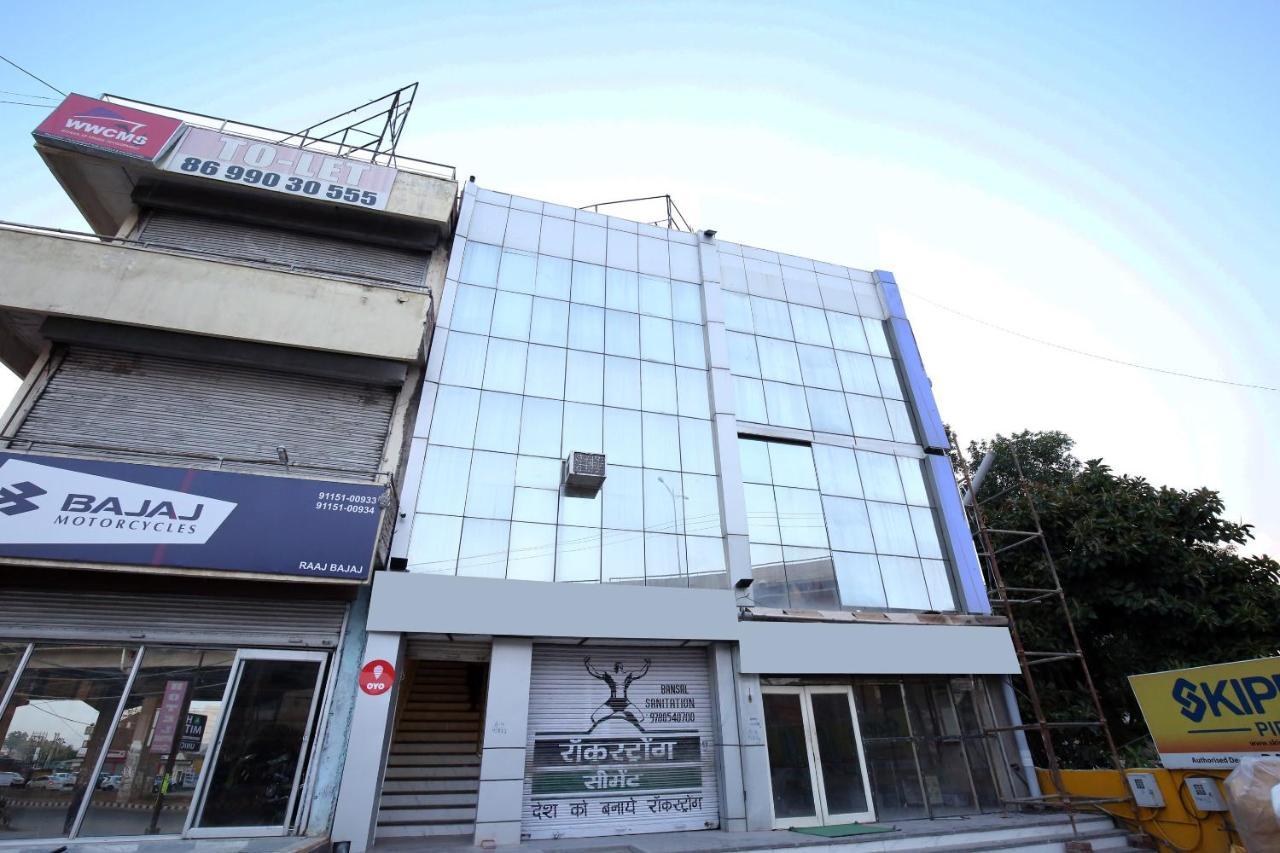 OYO 9159 Hotel Royal Woodslark Zirakpur Exterior foto